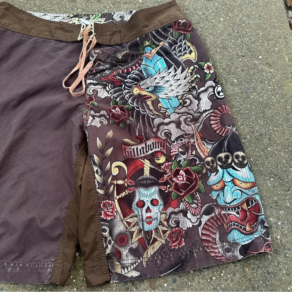Y2K Billabong Board Shorts Snake/Eagle/Skull Tattoo Print Men's Size 38